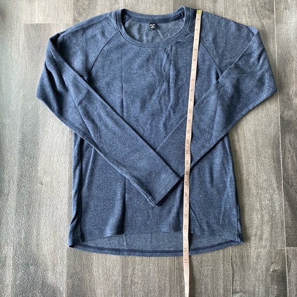 Women’s Uniqlo HEATTECH sweater - light blue - Picture 4 of 5